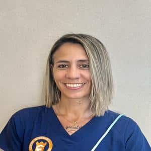 Elena, auxiliar veterinario de Centro Veterinario Torrelodones